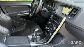 Volvo V60 2.0 D4 R-Design de 2014