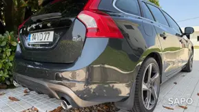 Volvo V60 2.0 D4 R-Design de 2014