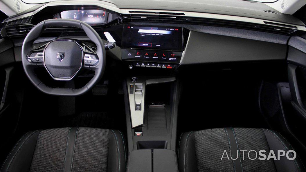 Peugeot 308 1.2 PureTech Allure Pack EAT8 de 2024