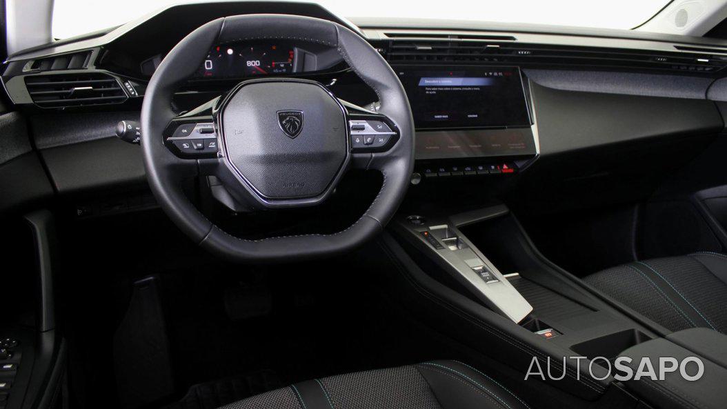 Peugeot 308 1.2 PureTech Allure Pack EAT8 de 2024