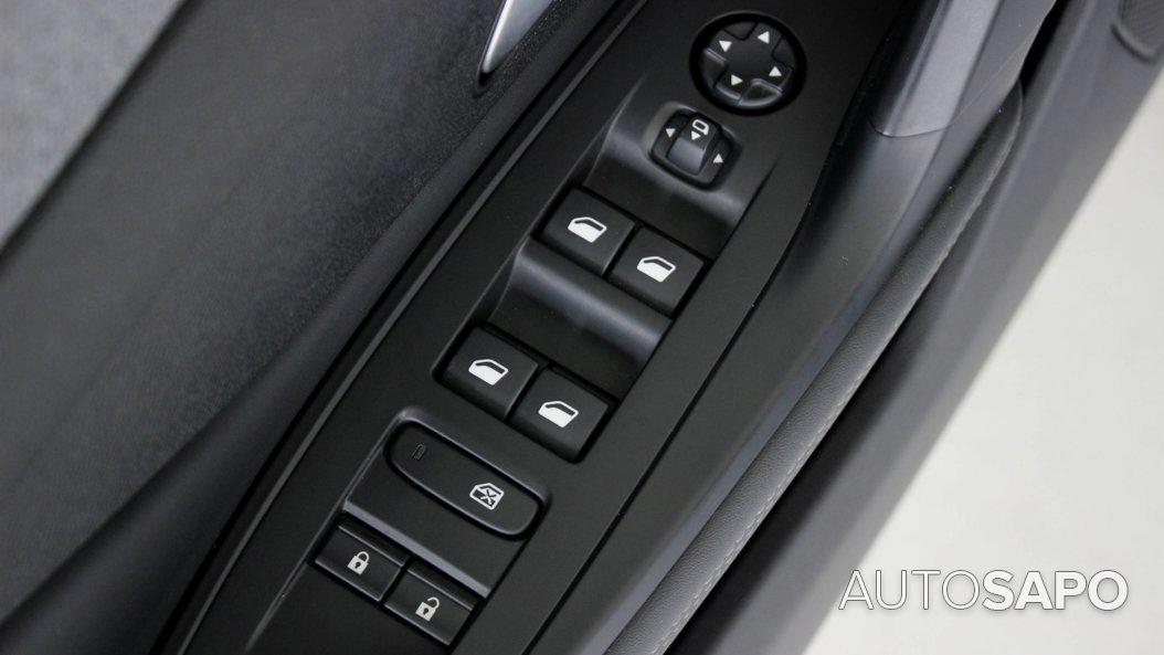 Peugeot 308 1.2 PureTech Allure Pack EAT8 de 2024