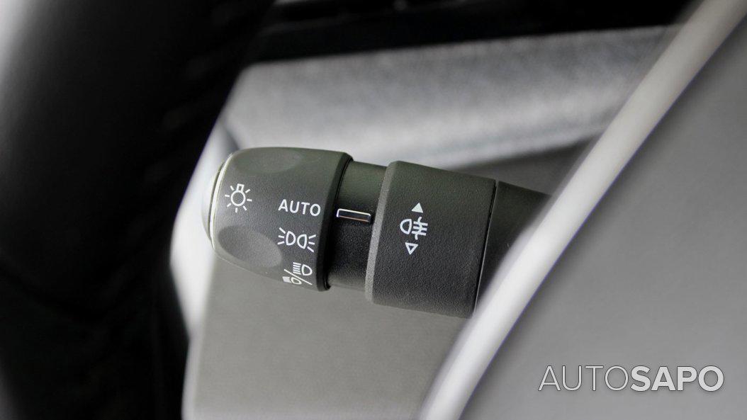Peugeot 308 1.2 PureTech Allure Pack EAT8 de 2024
