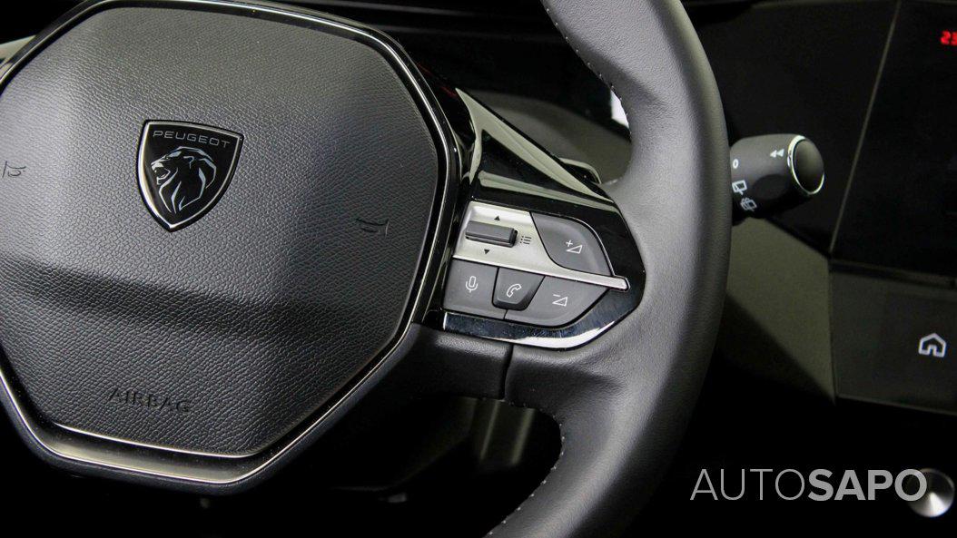 Peugeot 308 1.2 PureTech Allure Pack EAT8 de 2024