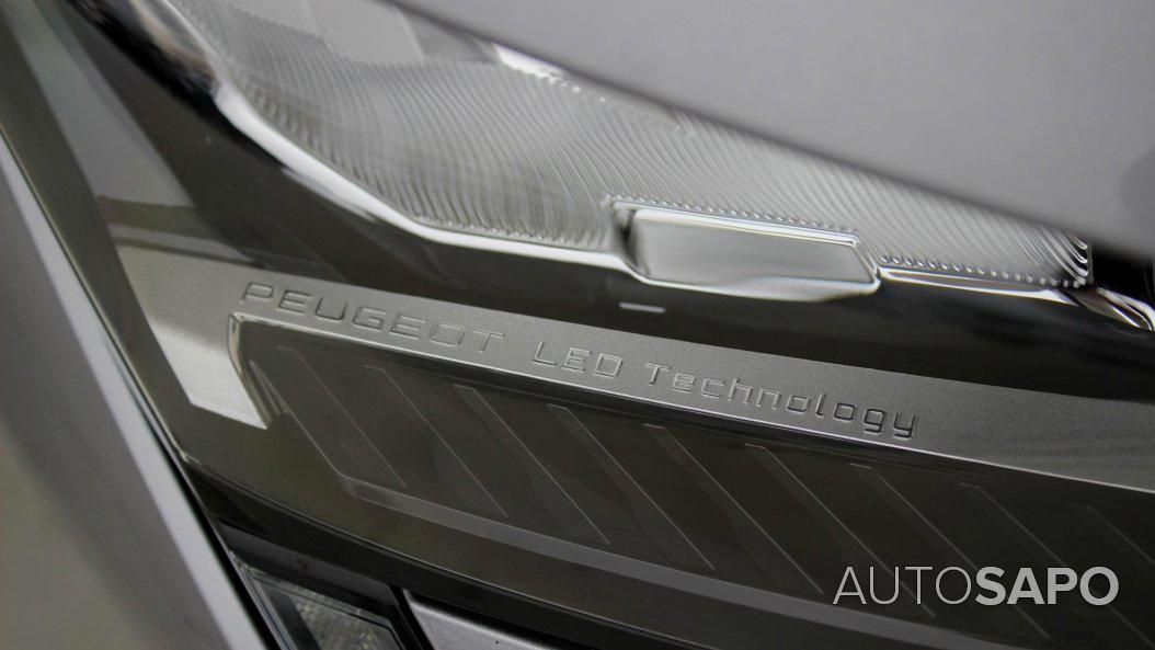 Peugeot 308 1.2 PureTech Allure Pack EAT8 de 2024