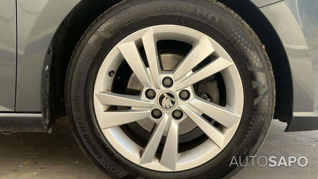 Skoda Fabia 1.0 TSI Active de 2021