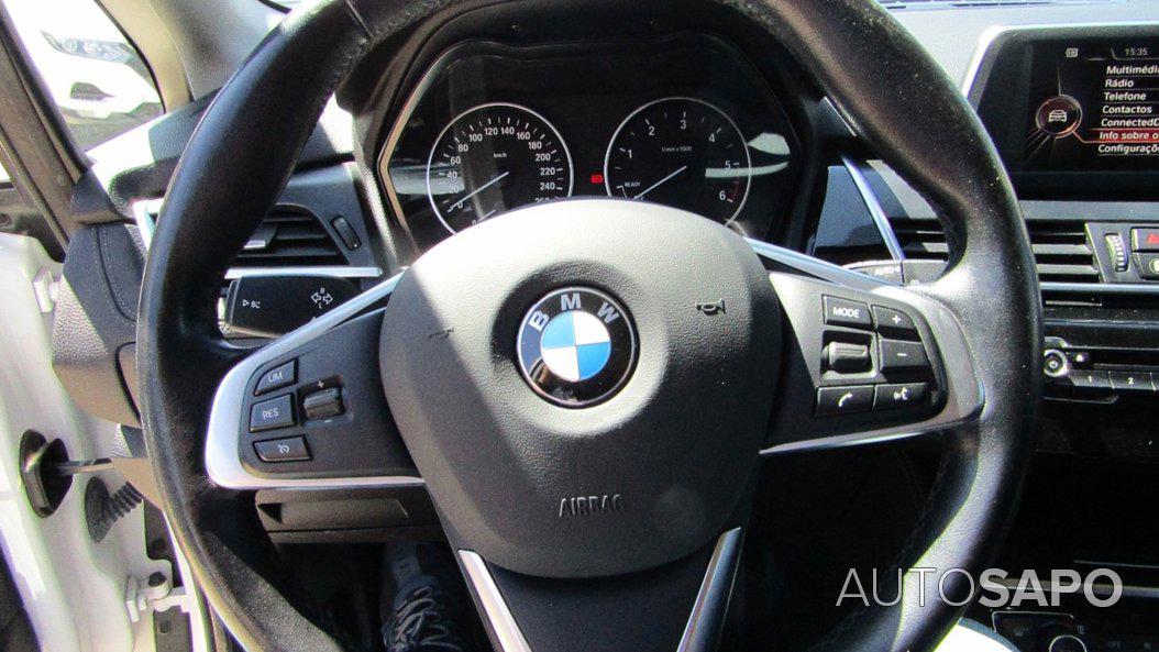 BMW Série 2 Active Tourer 216 d de 2015