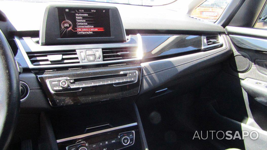 BMW Série 2 Active Tourer 216 d de 2015