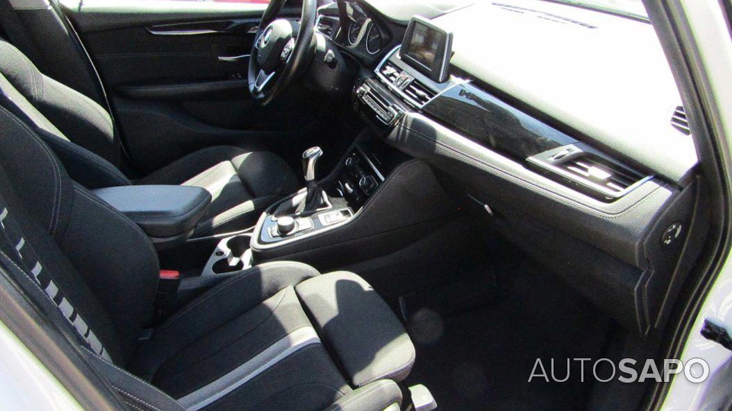 BMW Série 2 Active Tourer 216 d de 2015