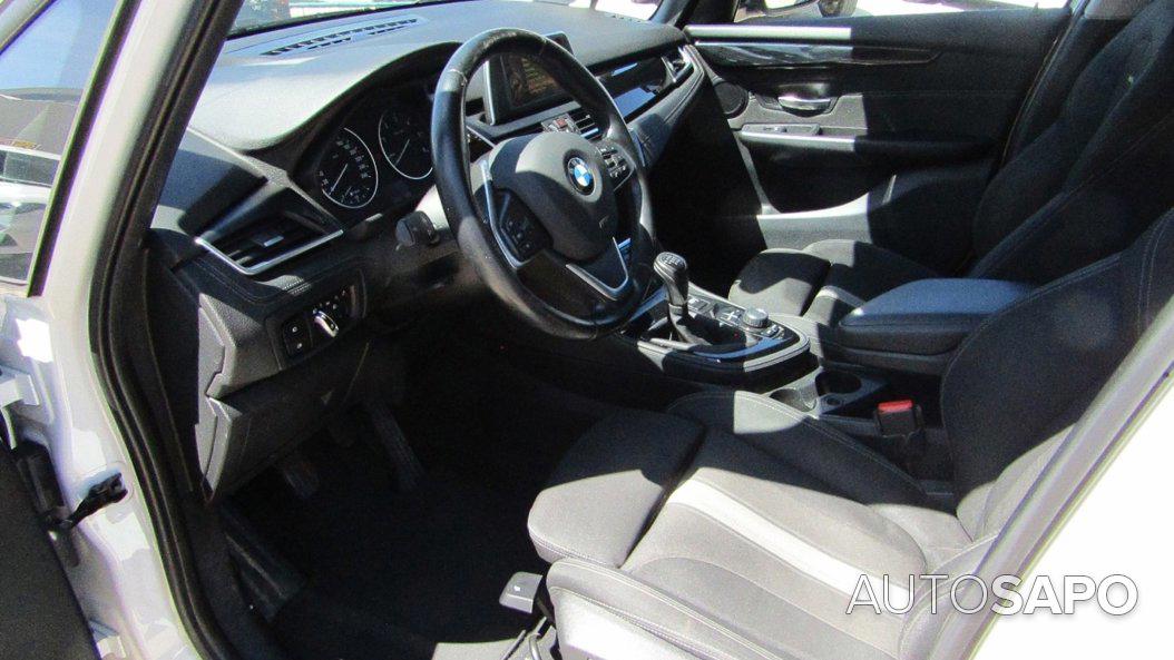 BMW Série 2 Active Tourer 216 d de 2015