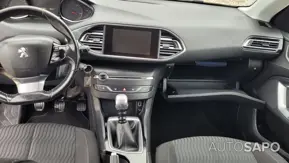 Peugeot 308 1.6 HDi e-HDi Active CVM6 de 2014