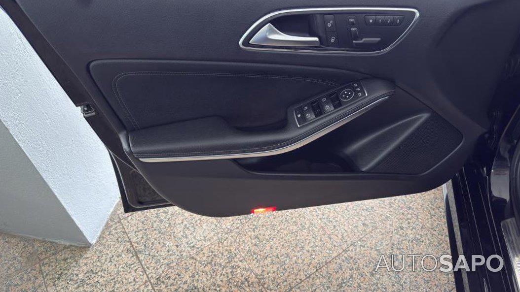 Mercedes-Benz Classe A 180 d AMG Line Aut. de 2014