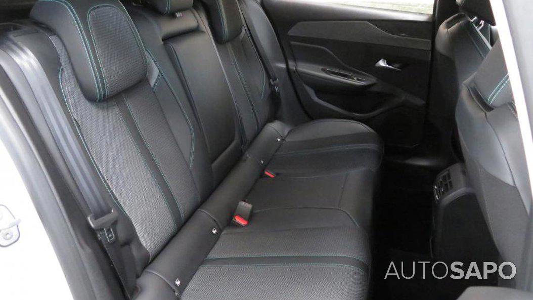 Peugeot 308 1.2 PureTech Allure Pack de 2024