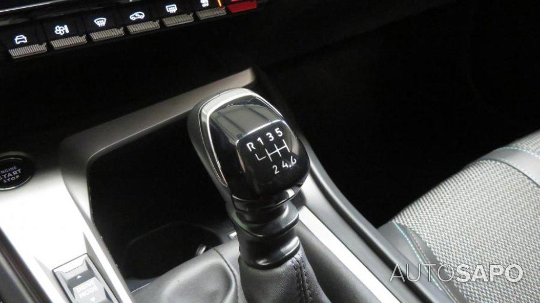 Peugeot 308 1.2 PureTech Allure Pack de 2024