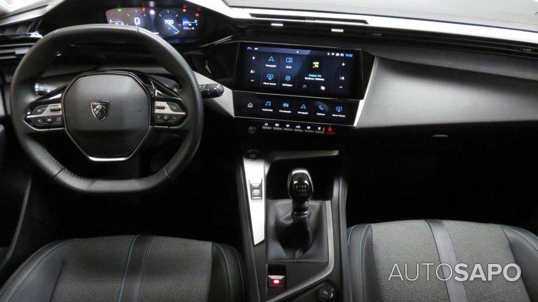 Peugeot 308 1.2 PureTech Allure Pack de 2024