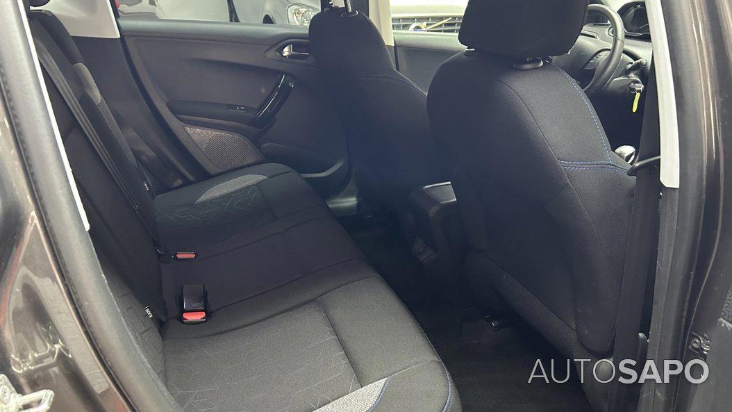 Peugeot 2008 1.2 PureTech Style de 2019