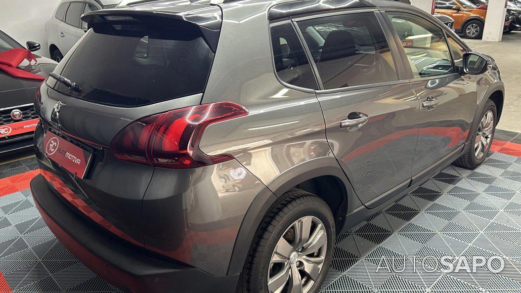 Peugeot 2008 1.2 PureTech Style de 2019