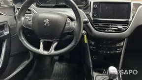 Peugeot 2008 1.2 PureTech Style de 2019