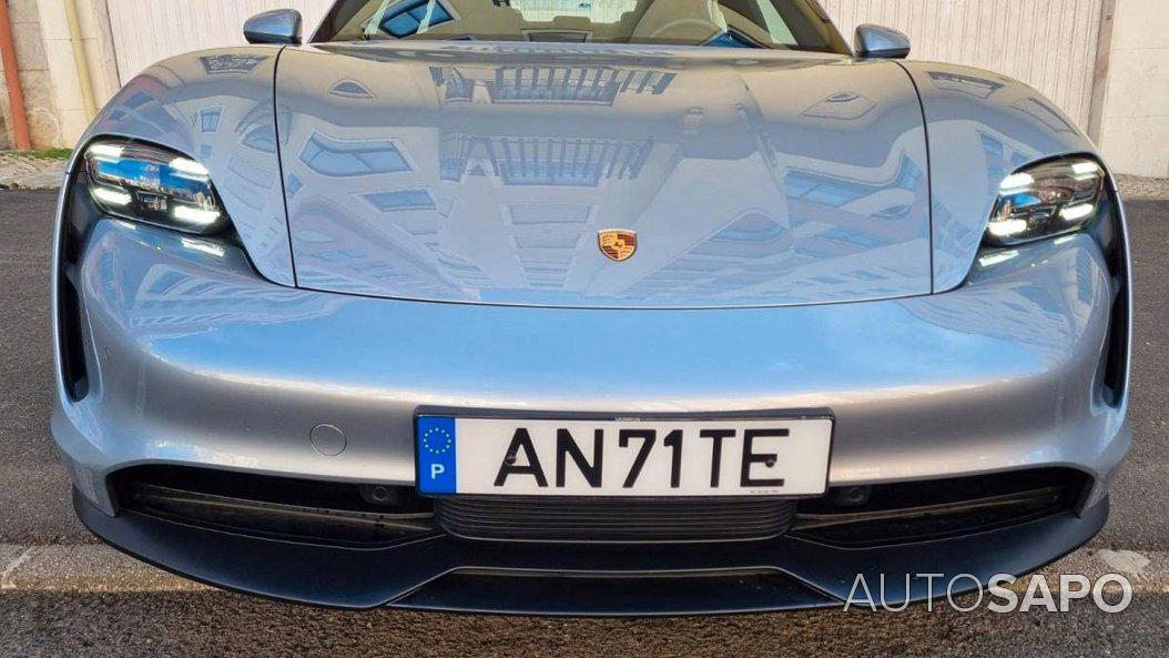 Porsche Taycan Turbo de 2021