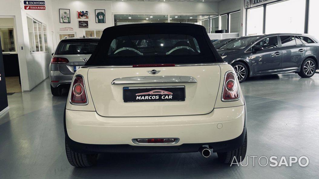 MINI Cabrio Cooper D de 2011