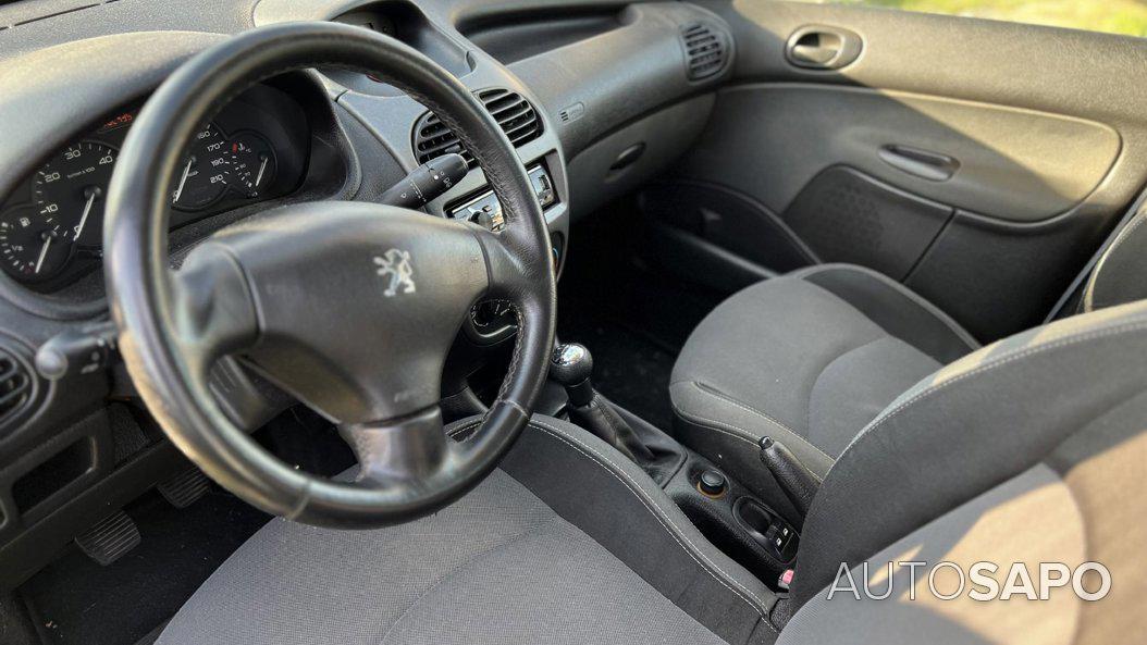 Peugeot 206 1.4 HDi ColorLine de 2006
