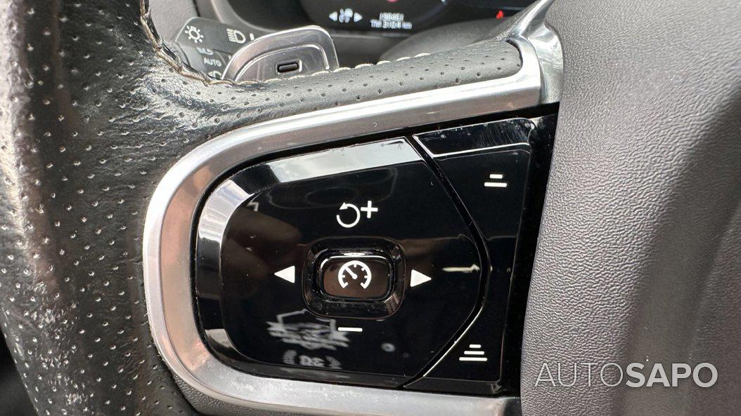 Volvo XC90 2.0 T8 PHEV R-Design AWD de 2017