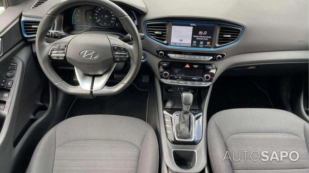 Hyundai Ioniq 1.6 GDI HEV Hybrid Tech de 2017