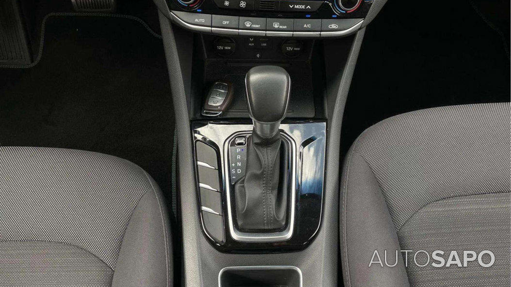 Hyundai Ioniq 1.6 GDI HEV Hybrid Tech de 2017