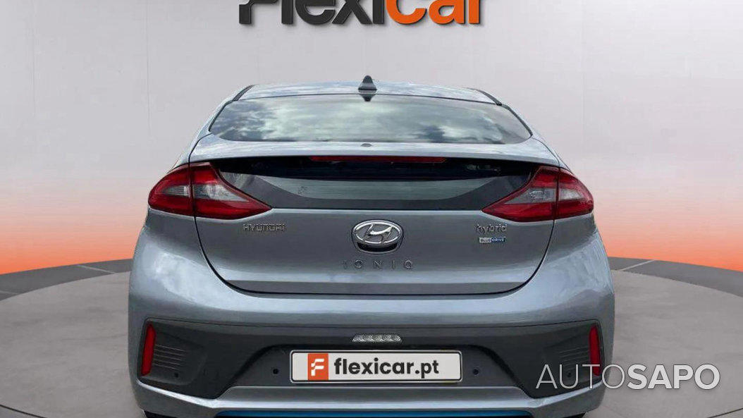 Hyundai Ioniq 1.6 GDI HEV Hybrid Tech de 2017