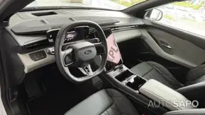 Ford Capri de 2025