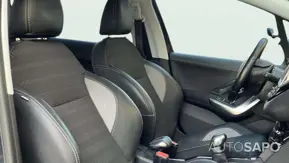 Peugeot 2008 1.2 PureTech Allure de 2018