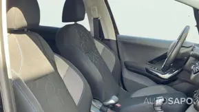Peugeot 2008 1.2 PureTech Signature de 2019