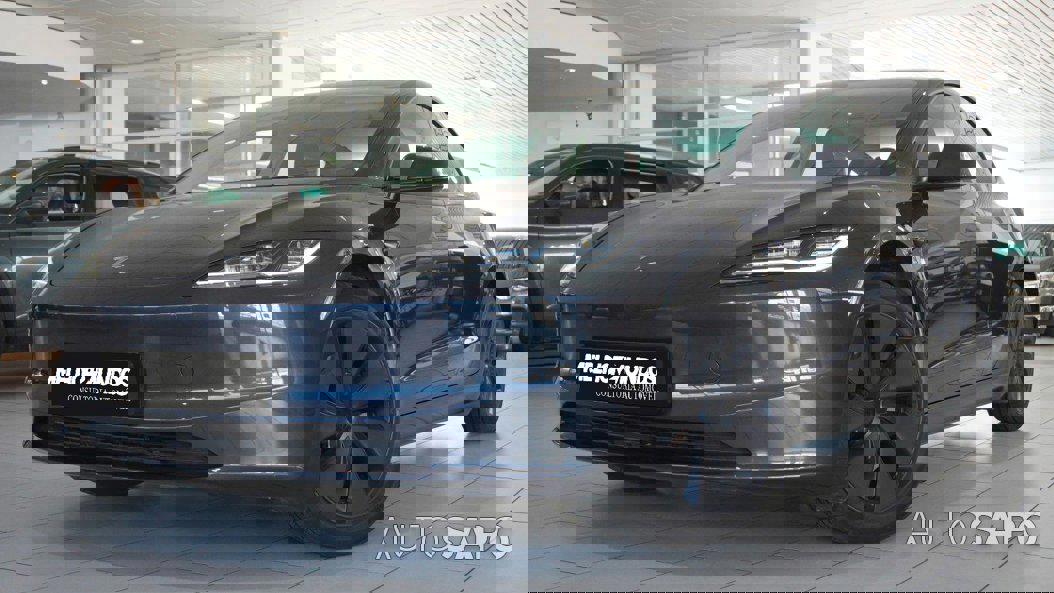 Tesla Model 3 Standard Range Plus RWD de 2024