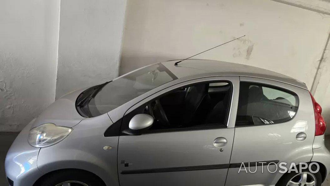 Peugeot 107 1.0 Black&Silver E5 de 2010