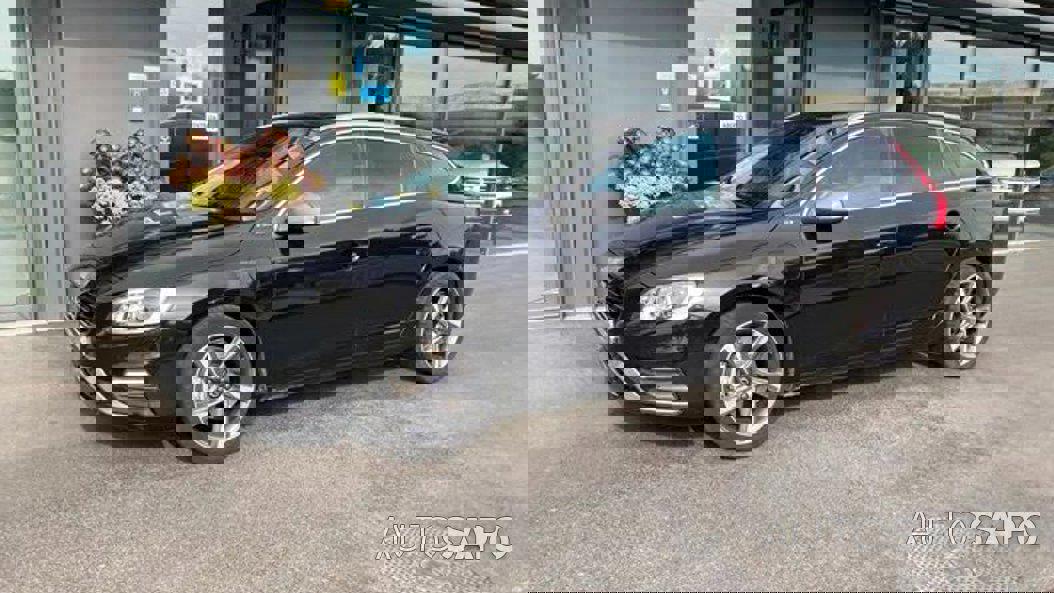 Volvo V60 2.4 D6 R-Design AWD Phev de 2015