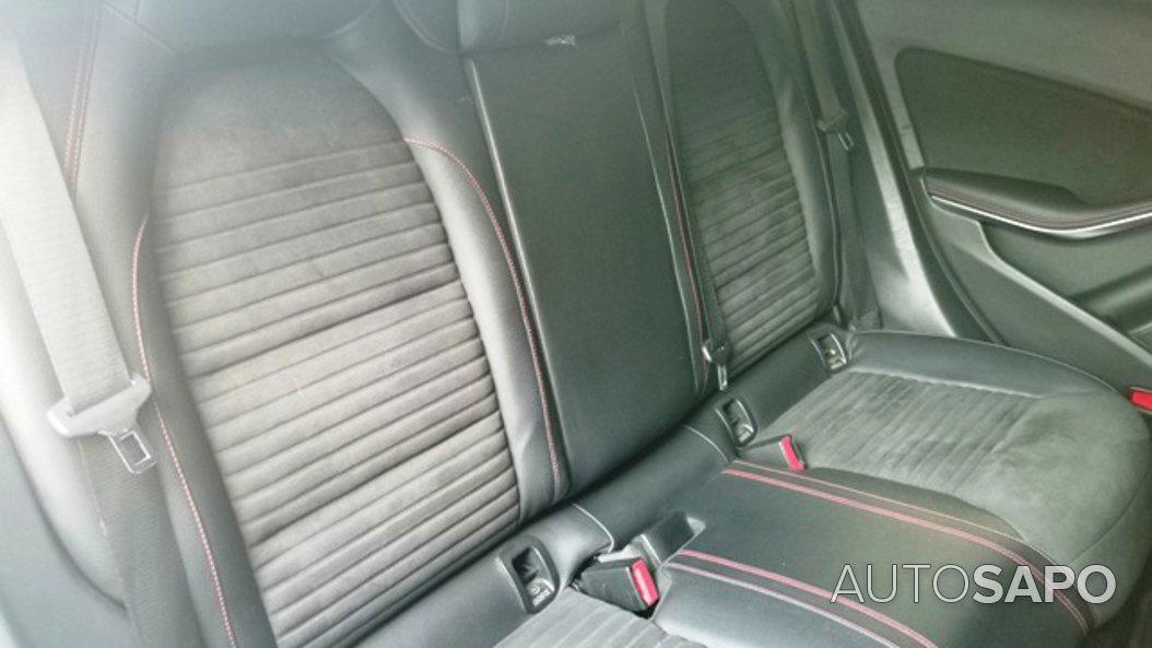 Mercedes-Benz Classe CLA 200 d AMG Line de 2015