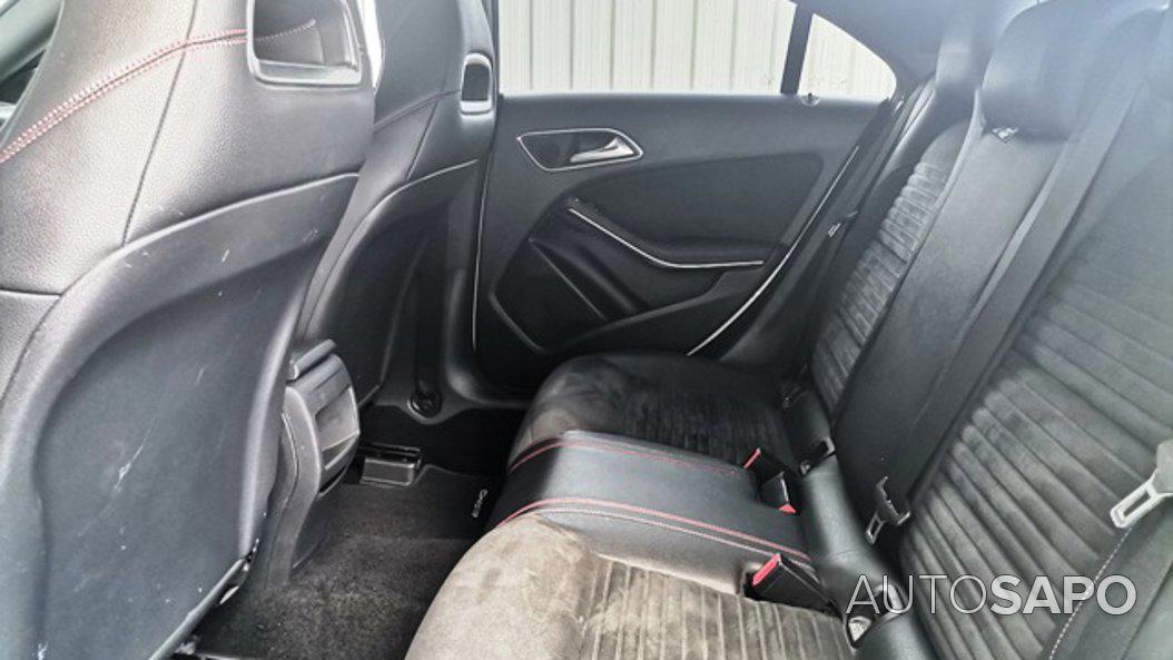 Mercedes-Benz Classe CLA 200 d AMG Line de 2015