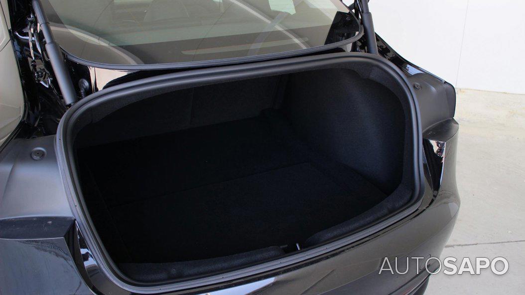 Tesla Model 3 de 2025