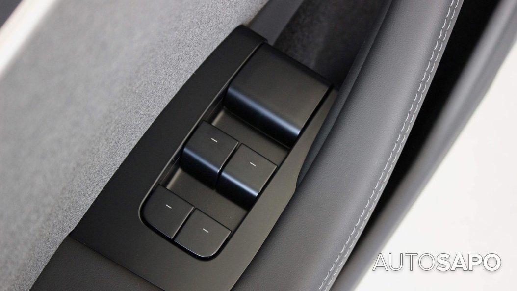 Tesla Model 3 de 2025