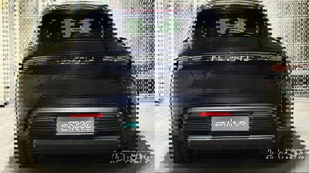 Porsche Taycan Cross Turismo de 2024