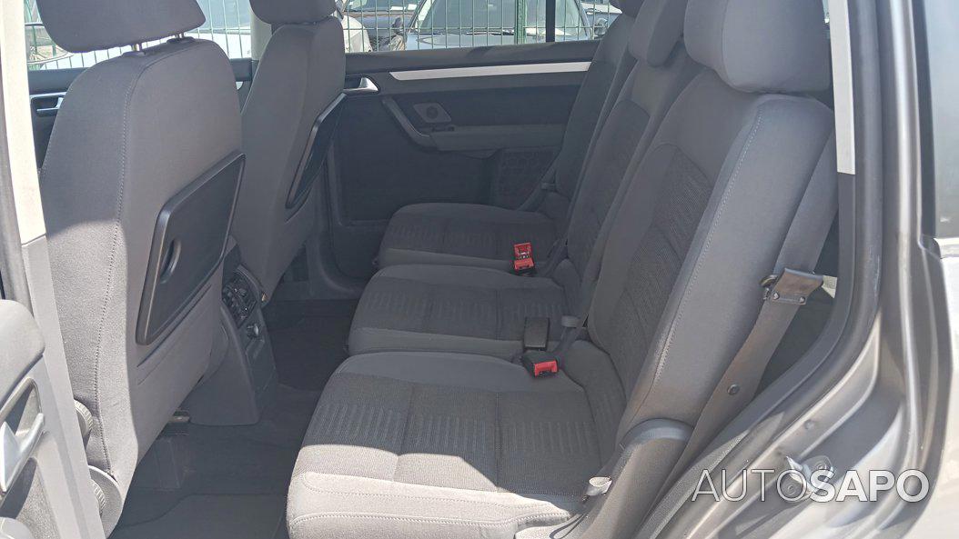 Volkswagen Touran 1.9 TDi Highline 7L de 2009