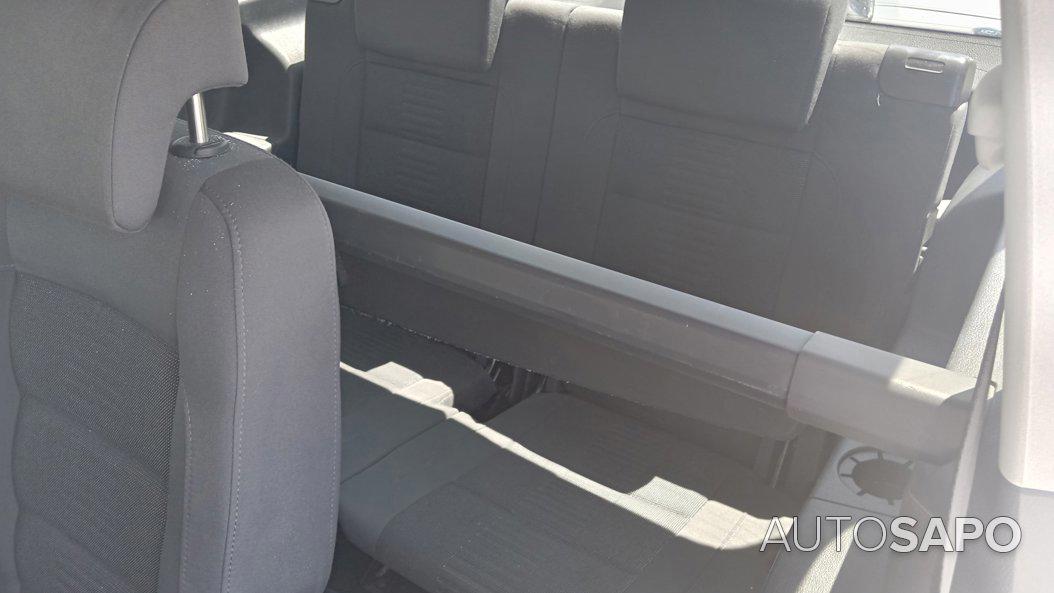 Volkswagen Touran 1.9 TDi Highline 7L de 2009