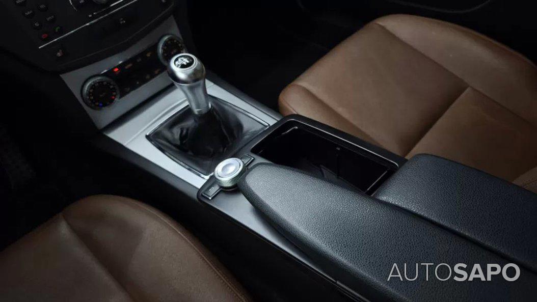 Mercedes-Benz Classe C 220 BlueTEC AMG Line de 2010