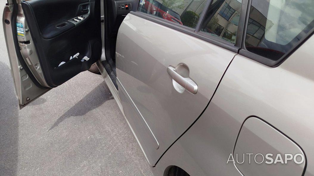 Toyota Corolla Verso 2.0 D-4D Sol TAE de 2002