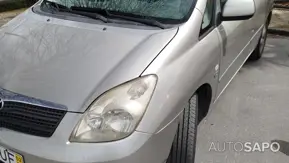 Toyota Corolla Verso 2.0 D-4D Sol TAE de 2002