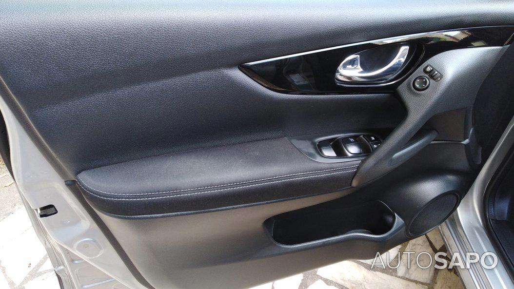 Nissan Qashqai 1.5 dCi Acenta C/Barras de Tejadilho de 2017