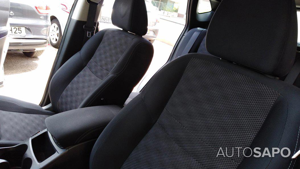 Nissan Qashqai 1.5 dCi Acenta C/Barras de Tejadilho de 2017