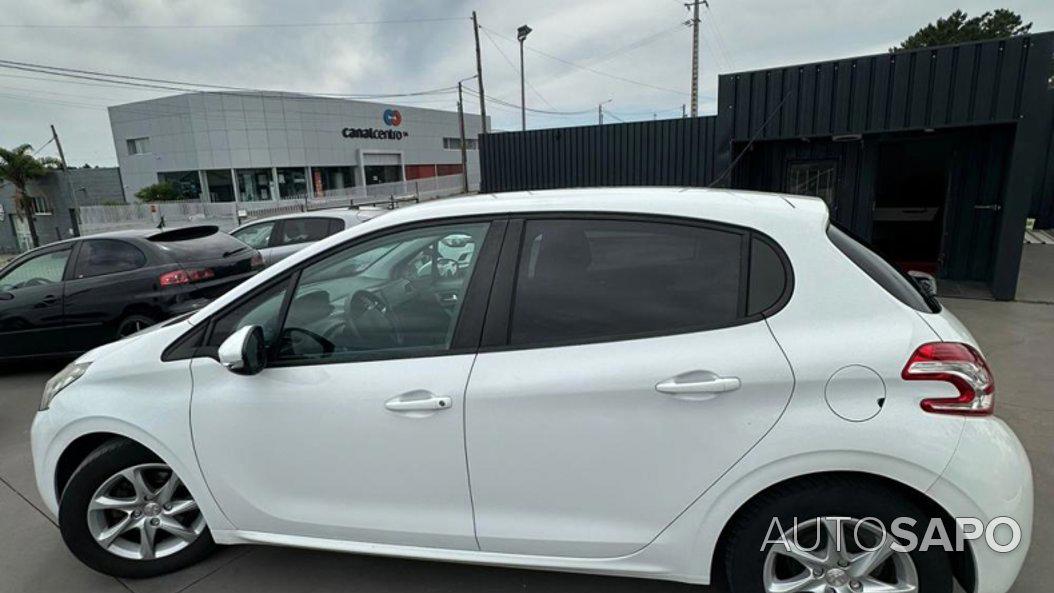 Peugeot 208 de 2015