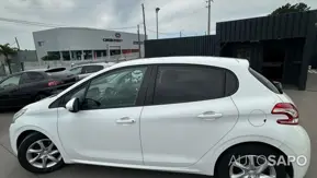 Peugeot 208 de 2015