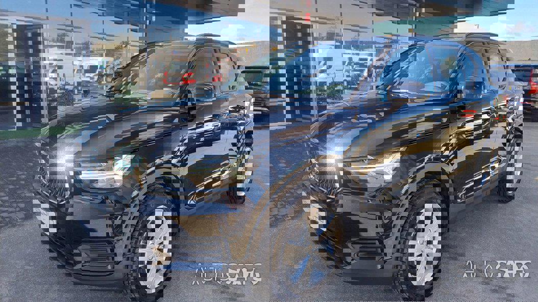 Volvo XC40 1.5 T2 Momentum de 2021