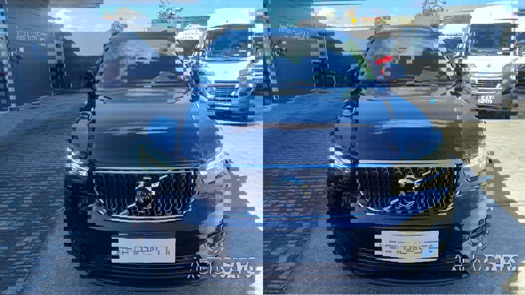 Volvo XC40 1.5 T2 Momentum de 2021